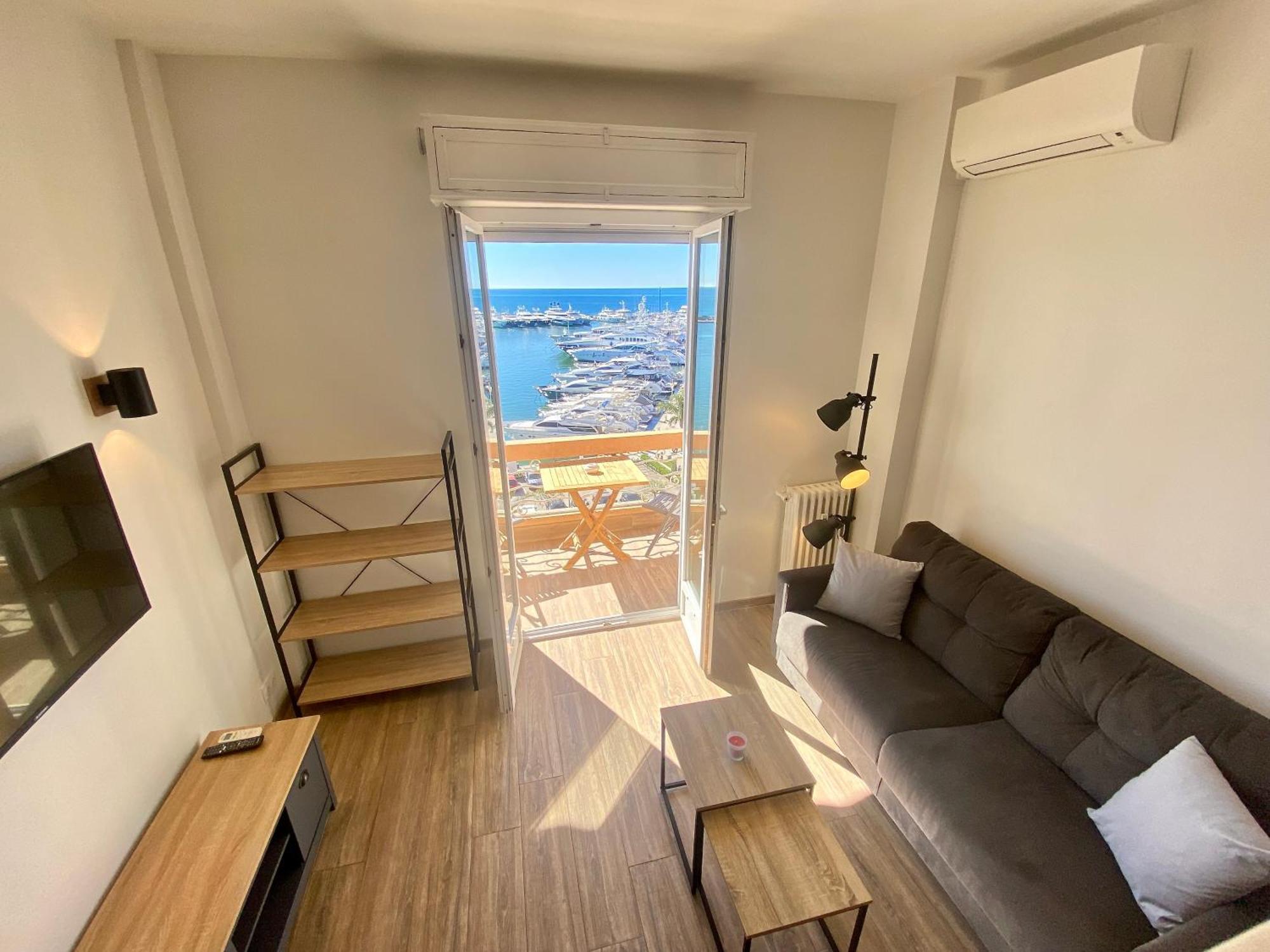 Apartment Le Grand Palais By Scls Locations